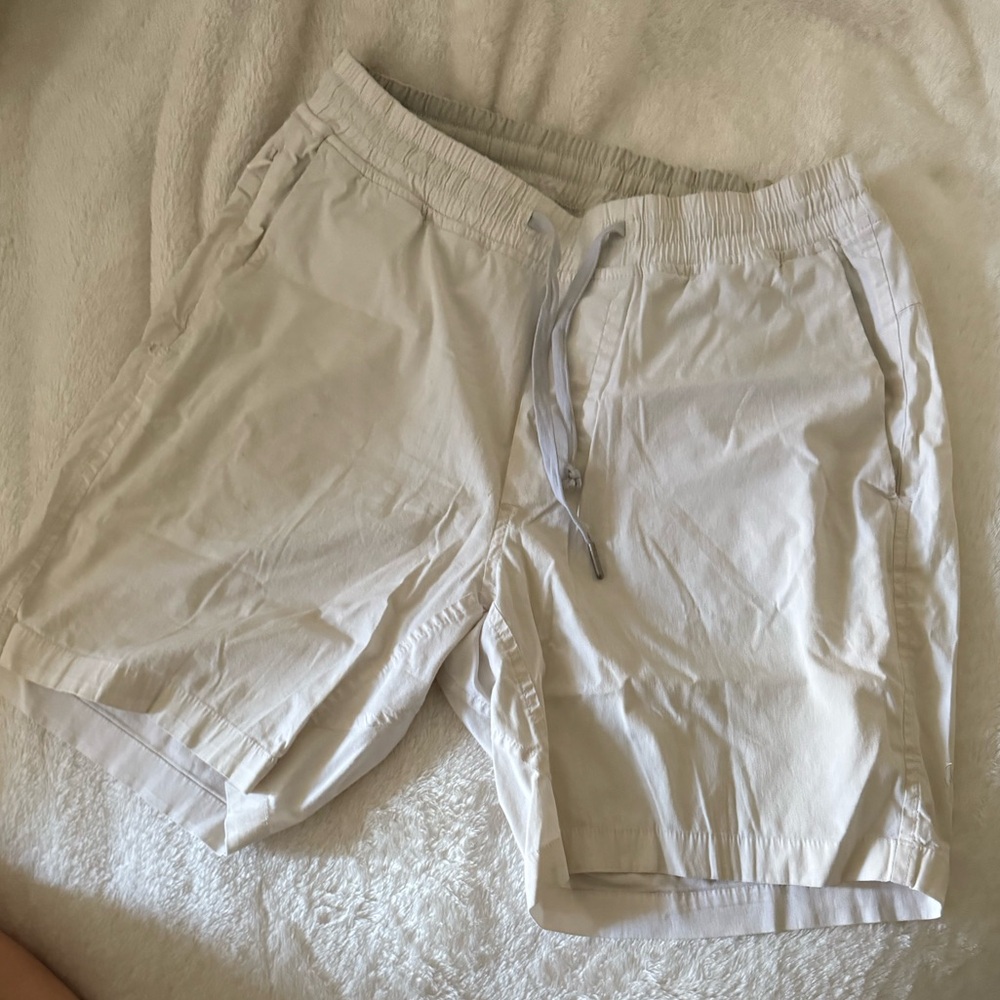 Lululemon Men's White Casual Shorts